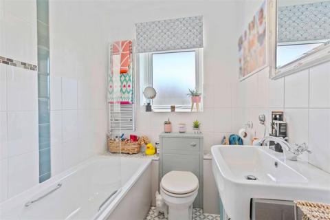 14 Russell Way, Sutton, SM1 2SP