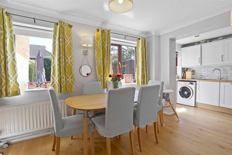 14 Russell Way, Sutton, SM1 2SP