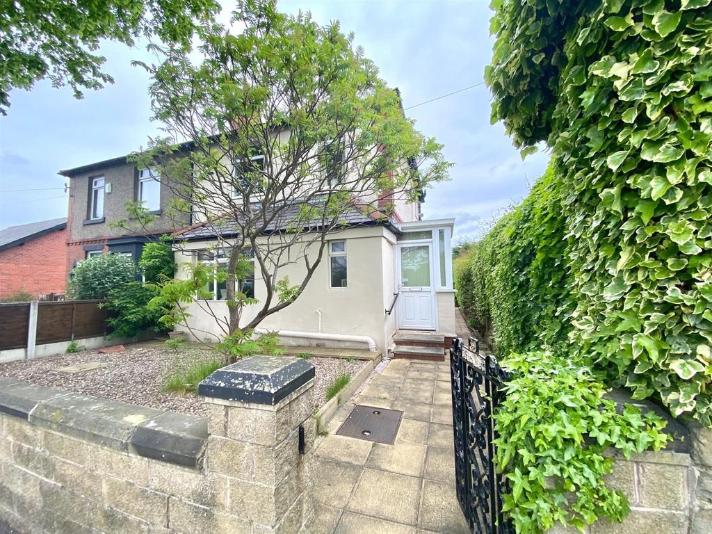 Town End, Almondbury 3 bed semidetached house for sale £180,000