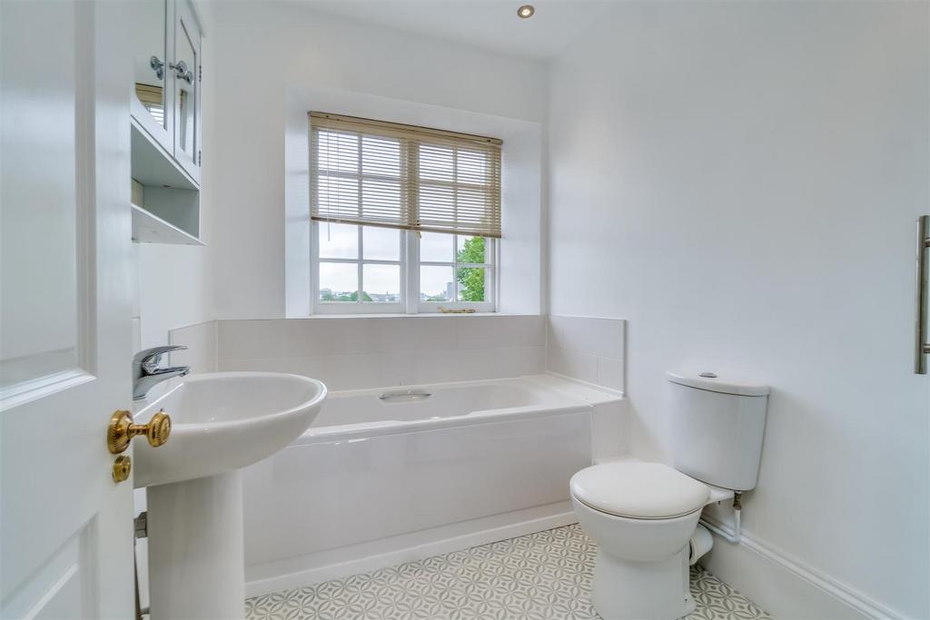 Flat 3 Bathroom