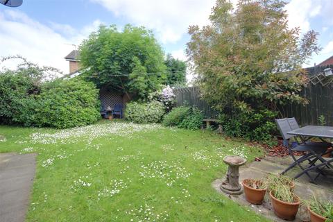 25 Bridge Road, South Cave, Brough, HU15 2JE