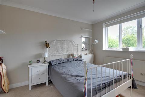 25 Bridge Road, South Cave, Brough, HU15 2JE
