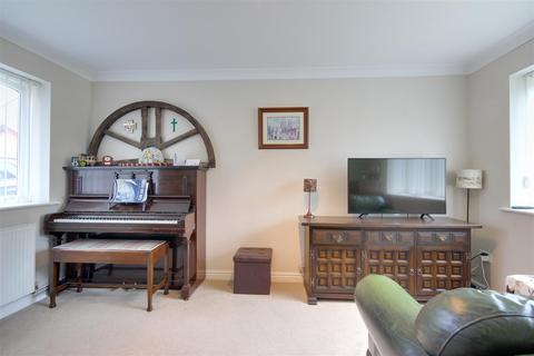 25 Bridge Road, South Cave, Brough, HU15 2JE