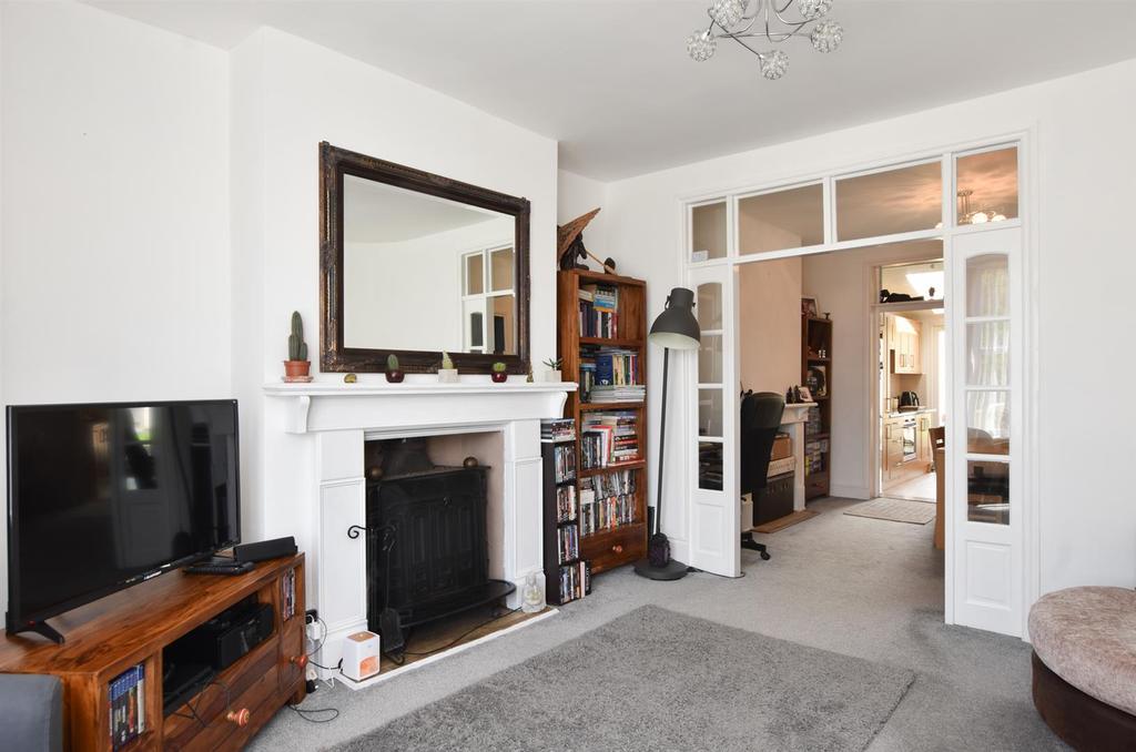 Living/dining space