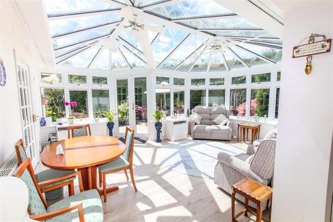 4 bedroom detached bungalow for sale - Passage Lane, Warsash