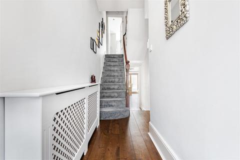 4 Browns Road, Surbiton, KT5 8SP