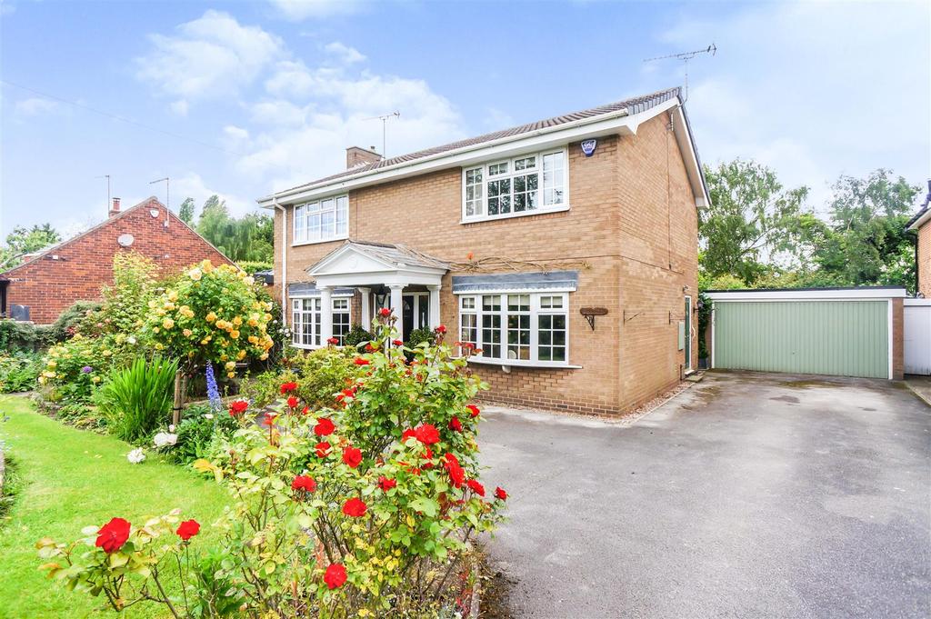 Valley Road, Darrington, Pontefract 4 bed detached house for sale £