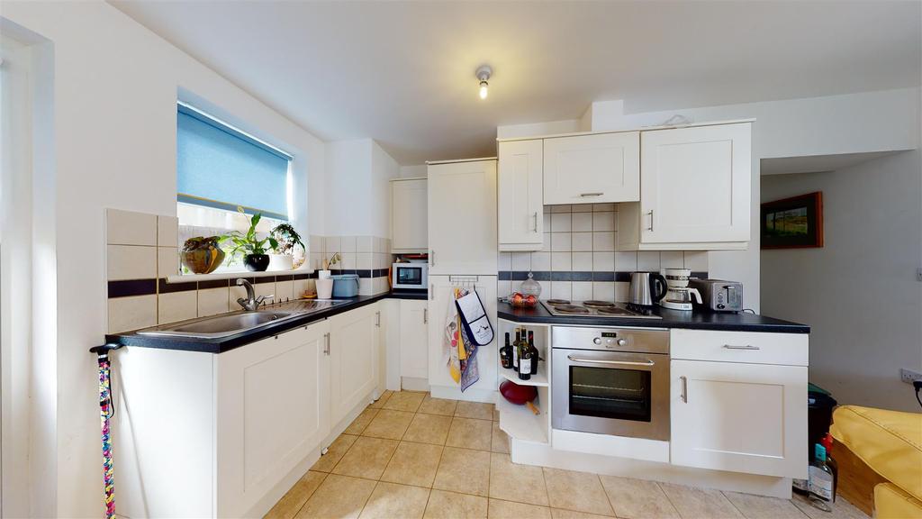Downs Park, Herne Bay 2 bed flat £195,000