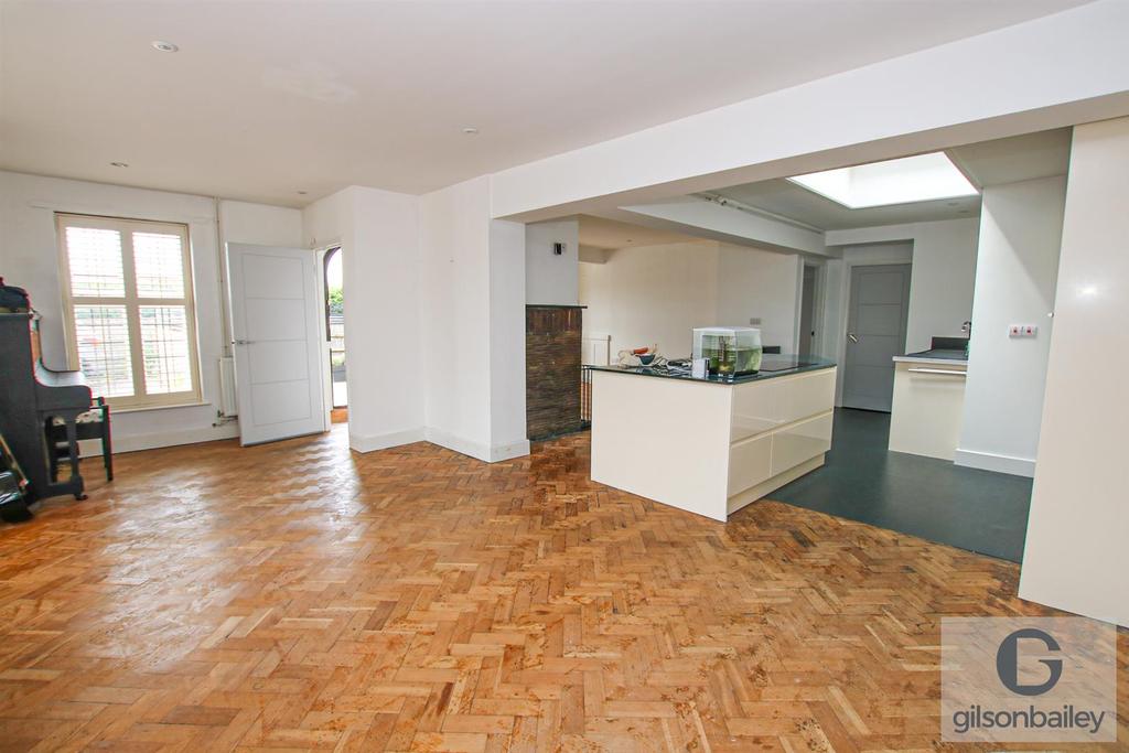 Constitution Hill, Norwich 2 bed detached house £600,000