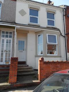1 bedroom in a house share to rent - Cecil Road, Northampton