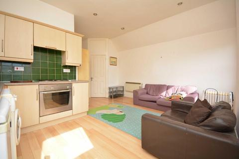 Flat 6, 20 - 21 Roxburgh Road, Westgate-on-sea, CT8 8RX