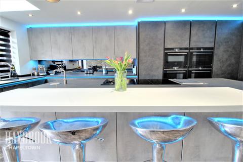 22 Chambers Grove, Chapeltown, Sheffield, S35 2TD