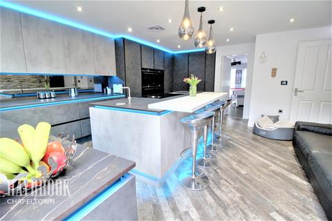 22 Chambers Grove, Chapeltown, Sheffield, S35 2TD