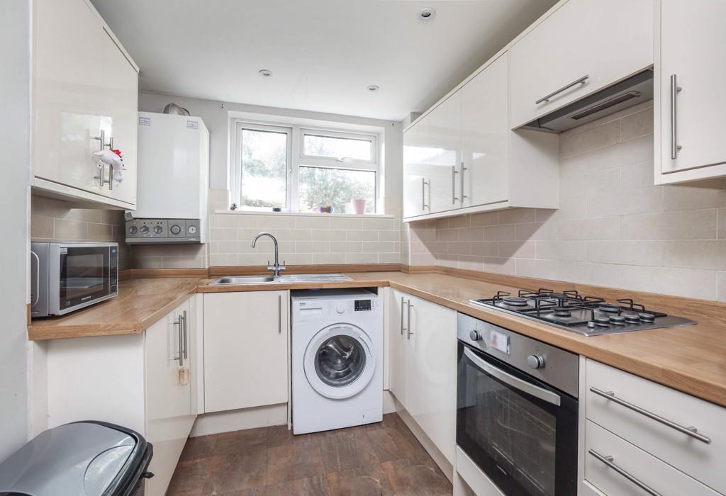Rectory Green, Beckenham, Kent 2 bed apartment £350,000
