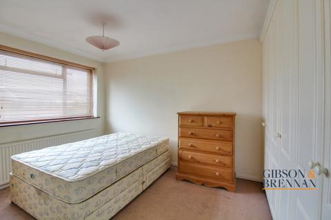 66 Rose Valley Crescent, Stanford-le-hope, SS17 8EF