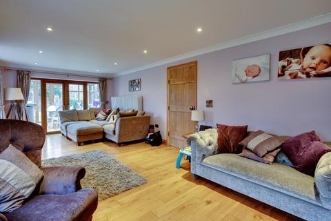 Cairngorm Blind Lane, Billericay, CM12 9SN