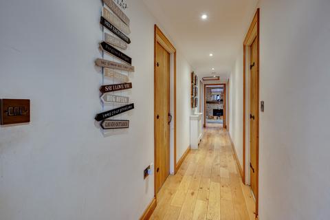 Cairngorm Blind Lane, Billericay, CM12 9SN