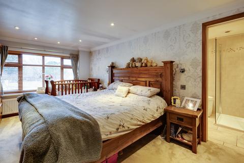 Cairngorm Blind Lane, Billericay, CM12 9SN