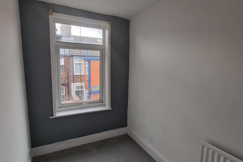 2 bedroom terraced house to rent, Plumer Street, Liverpool
