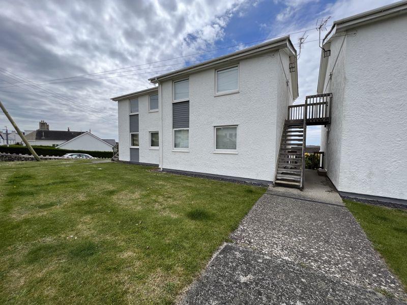 Rhosneigr, Isle of Anglesey 2 bed apartment for sale £325,000