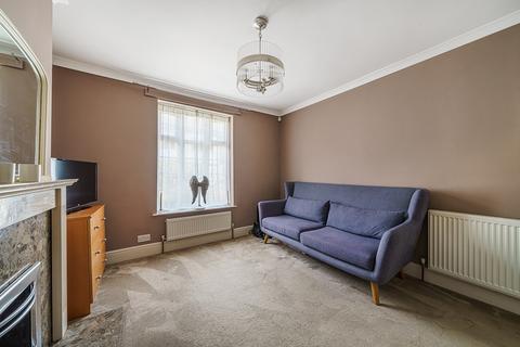 21 Eden Road, Beckenham, BR3 4AS
