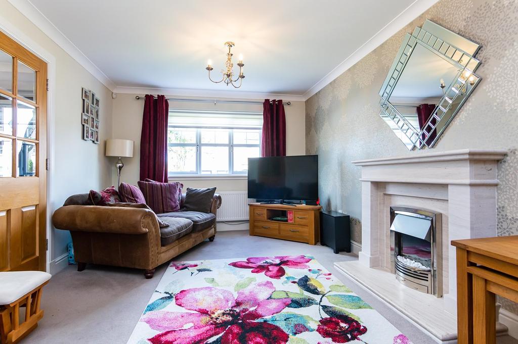 Milne Drive, Redding, Falkirk, FK2 4 bed detached house £320,000