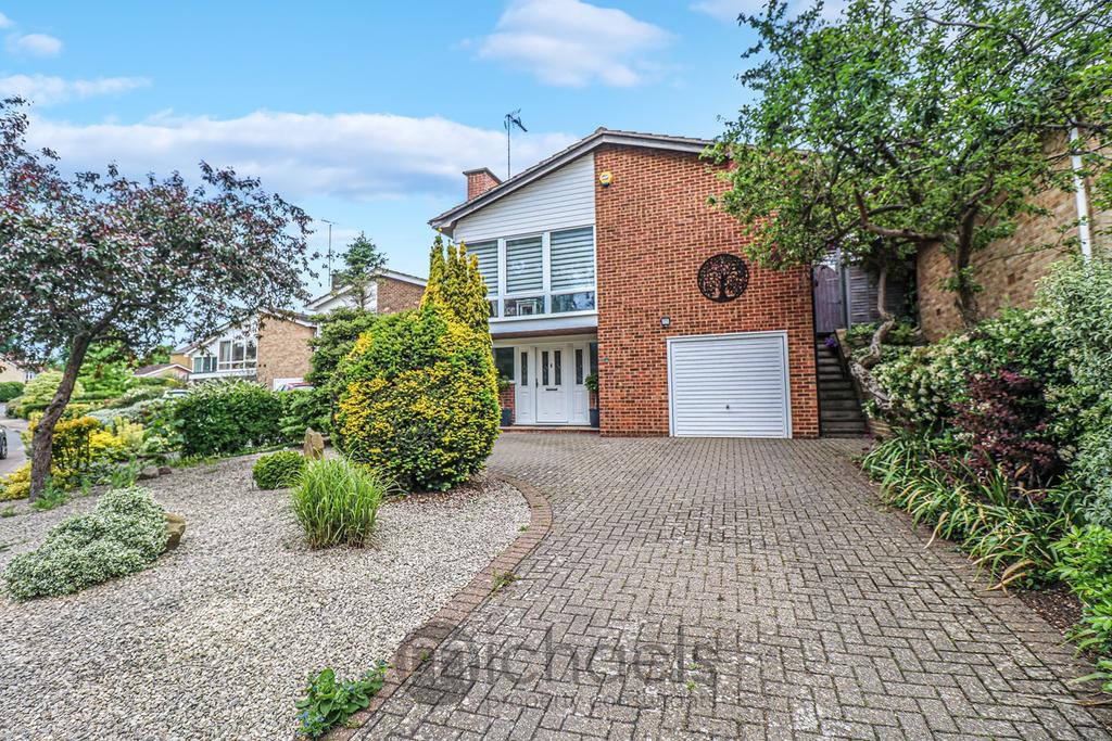 Shakespeare Road, Colchester, CO3 4 bed detached house £525,000