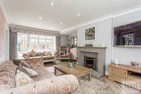 5 bedroom detached house for sale - Green Close, Chelmsford, CM1