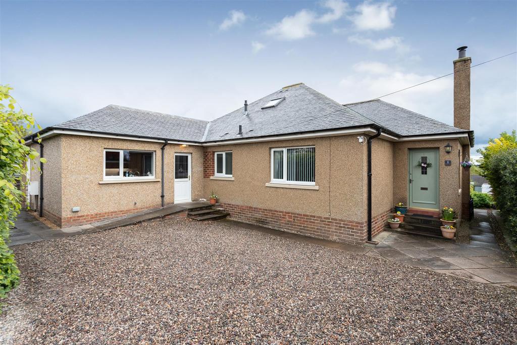 Strathview Road, Kirriemuir 4 bed detached house for sale £294,995