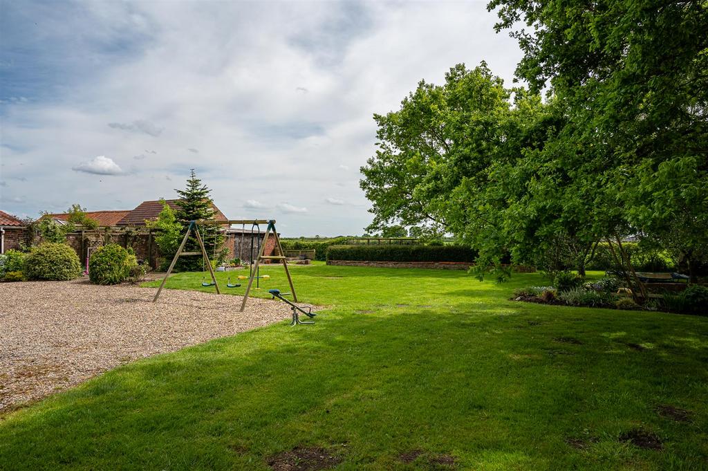 Farmhouse   Rear Garden