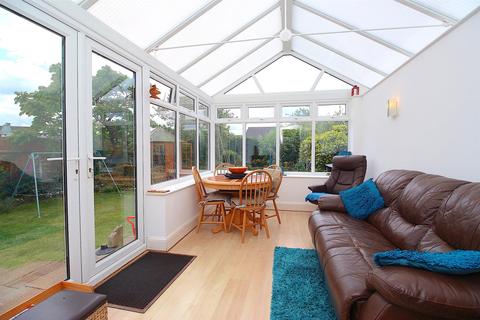 52 Central Avenue, Syston, Leicester, LE7 2EE