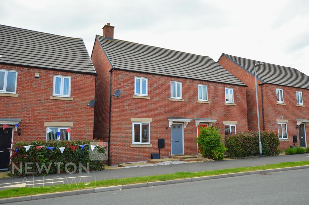 Maresfield Road, Barleythorpe, Oakham 3 bed semidetached house to rent