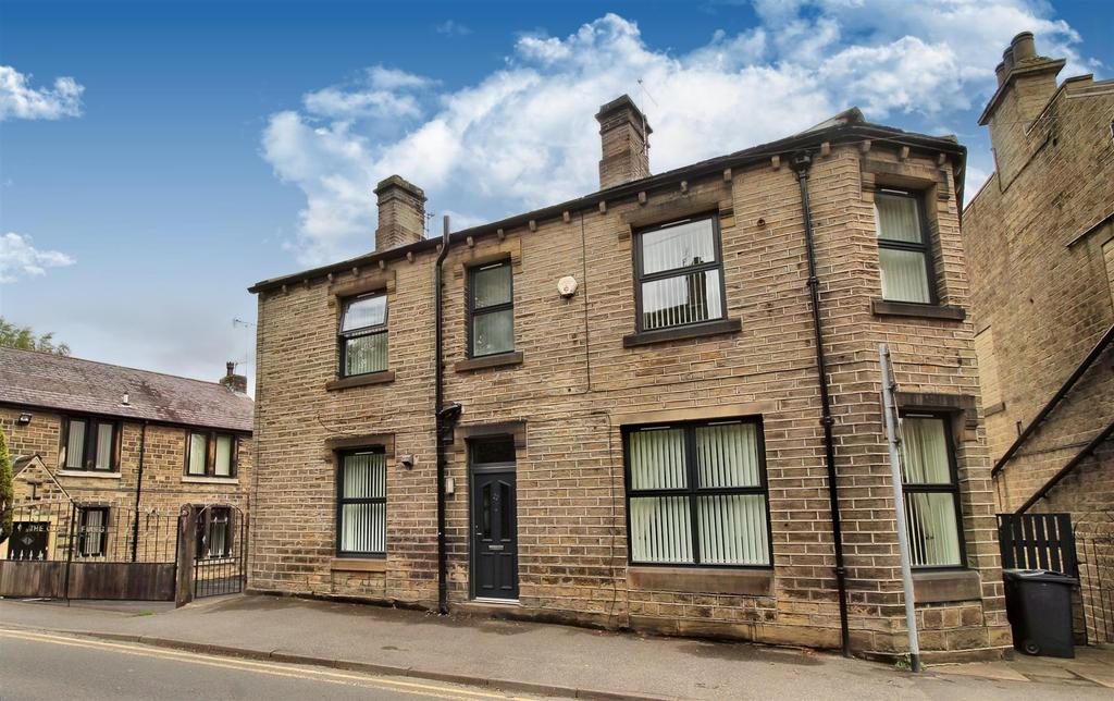 Eastgate, Honley, Holmfirth, HD9 6PA 3 bed detached house for sale £