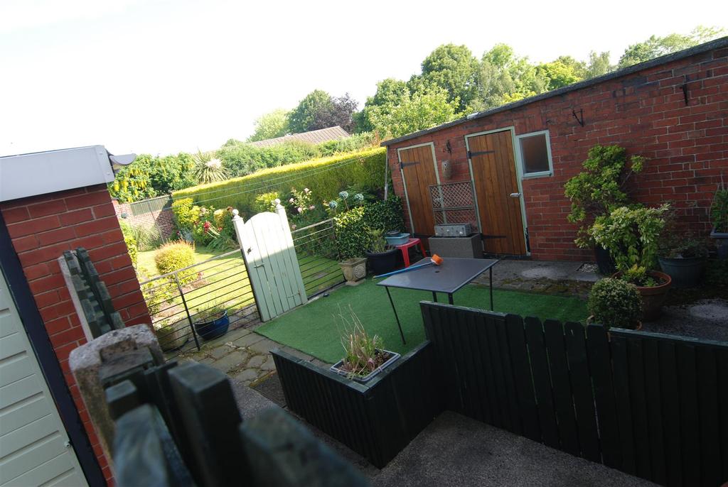 Lundhill Road, Wombwell, Barnsley 3 bed semidetached house £175,000