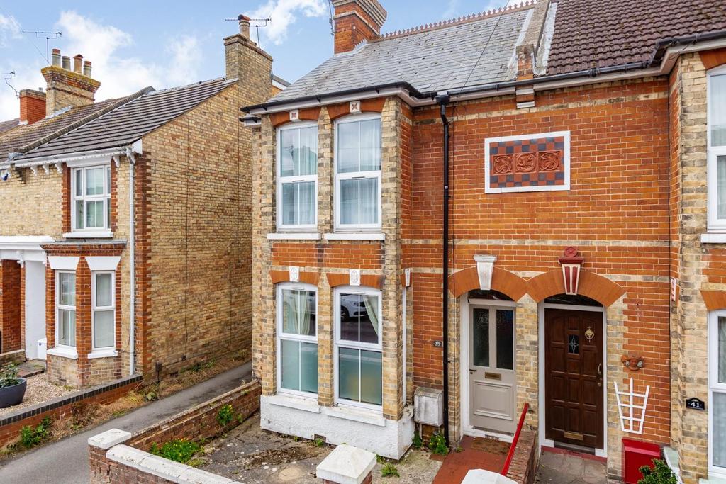 Christchurch Road, Ashford 3 bed end of terrace house £317,500