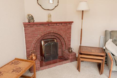 100 Meadow Walk, Epsom, KT19 0BA