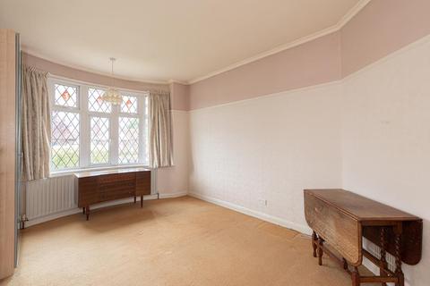 100 Meadow Walk, Epsom, KT19 0BA