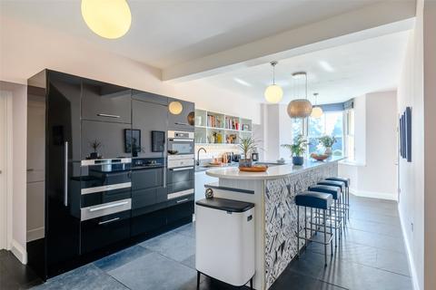7 bedroom detached house to rent, Walton Street, Walton-in-Gordano, Clevedon, North Somerset, BS21