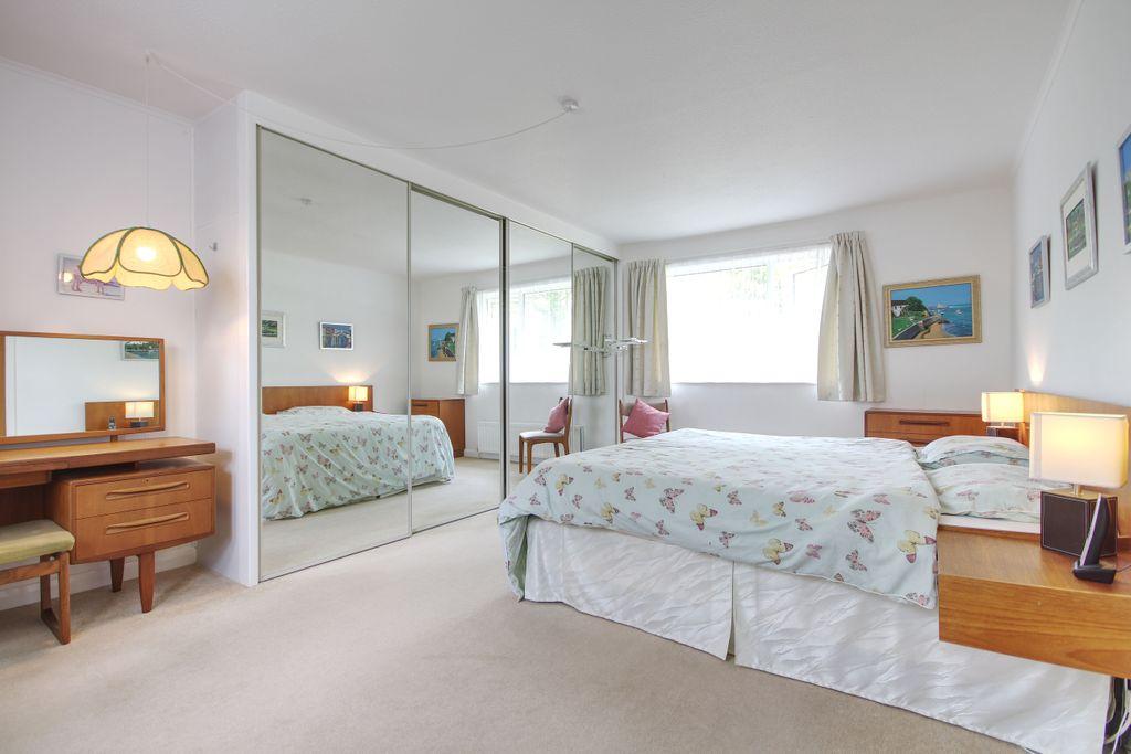 Bedroom 1 (Double)