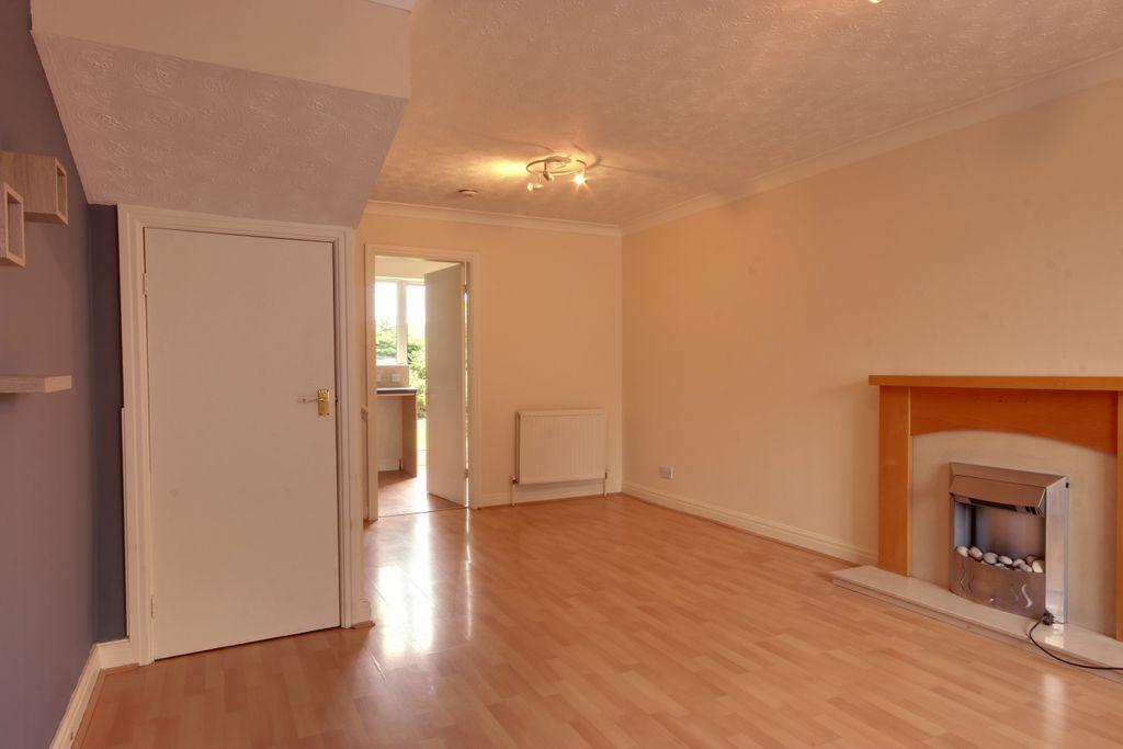 Bramble Garth, Beverley HU17 9UL 2 bed semidetached house £650 pcm