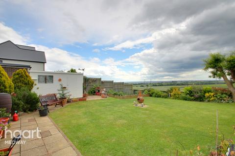 12 Christmas Lane, High Halstow, Rochester, ME3 8SN