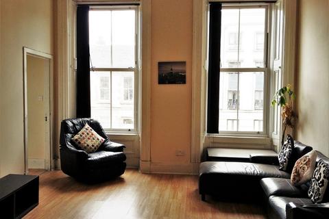 3 bedroom flat to rent, Berkeley Street, Charing Cross, Glasgow, G3