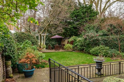 12 The Little Boltons, London, SW10 9LP