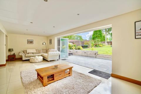 4 bedroom detached house for sale - Church Road, Hargrave, NN9