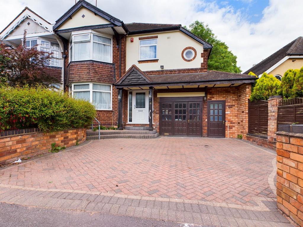 Lyndhurst Road, Birmingham 4 bed semidetached house £360,000