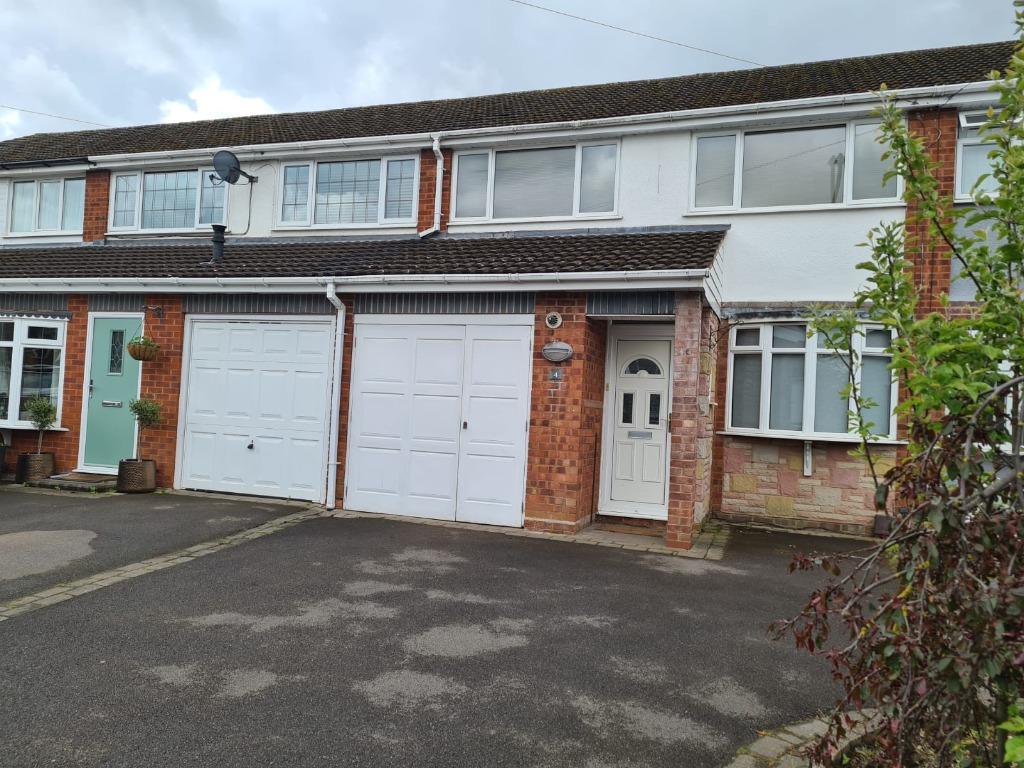 Alder Way, Streetly, Sutton Coldfield, B74 3 bed terraced house £
