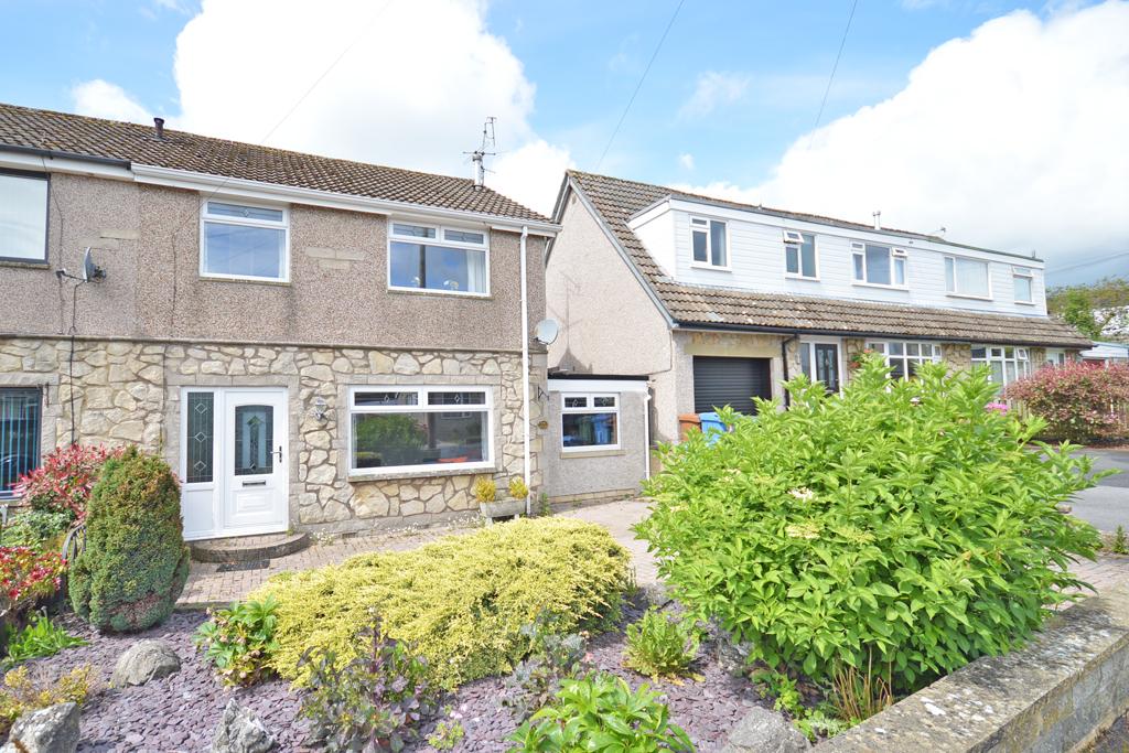 110 Moorview Way, Skipton, 4 bed townhouse £325,000