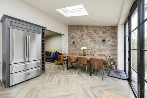 4 bedroom detached house for sale - Maxwelton Avenue, Mill Hill