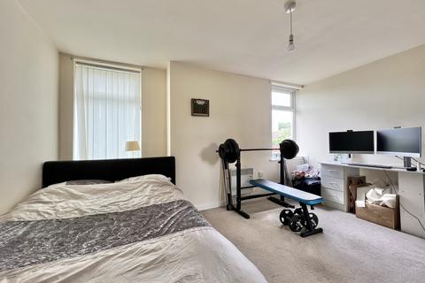 2 bedroom apartment to rent, Platform One, Kirkstall