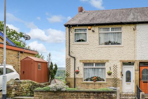 3 bedroom end of terrace house for sale - Plane Tree Nest Lane, Trimmingham, Halifax HX2 7PS
